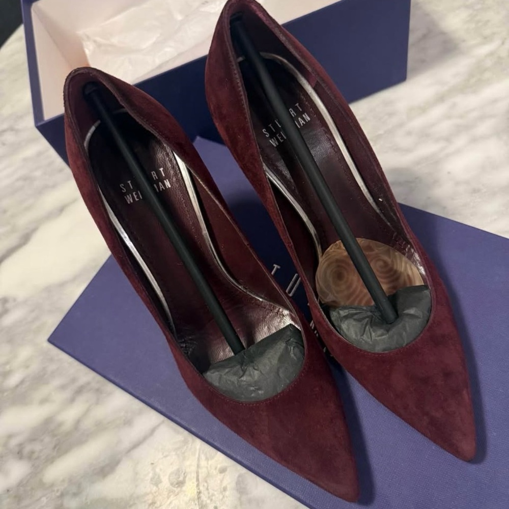 Stuart Weitzman Burgundy Suede Pointed Toe Pumps - Picture 4 of 4
